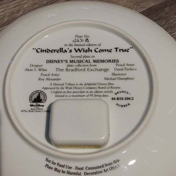 Cinderella's Wish Come True~ LE Brandford Exchange Musical Memories  Plate Frame - Picture 6 of 8